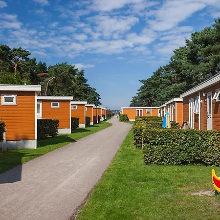 Oostappen Parelstrand Nv Resort 3*
